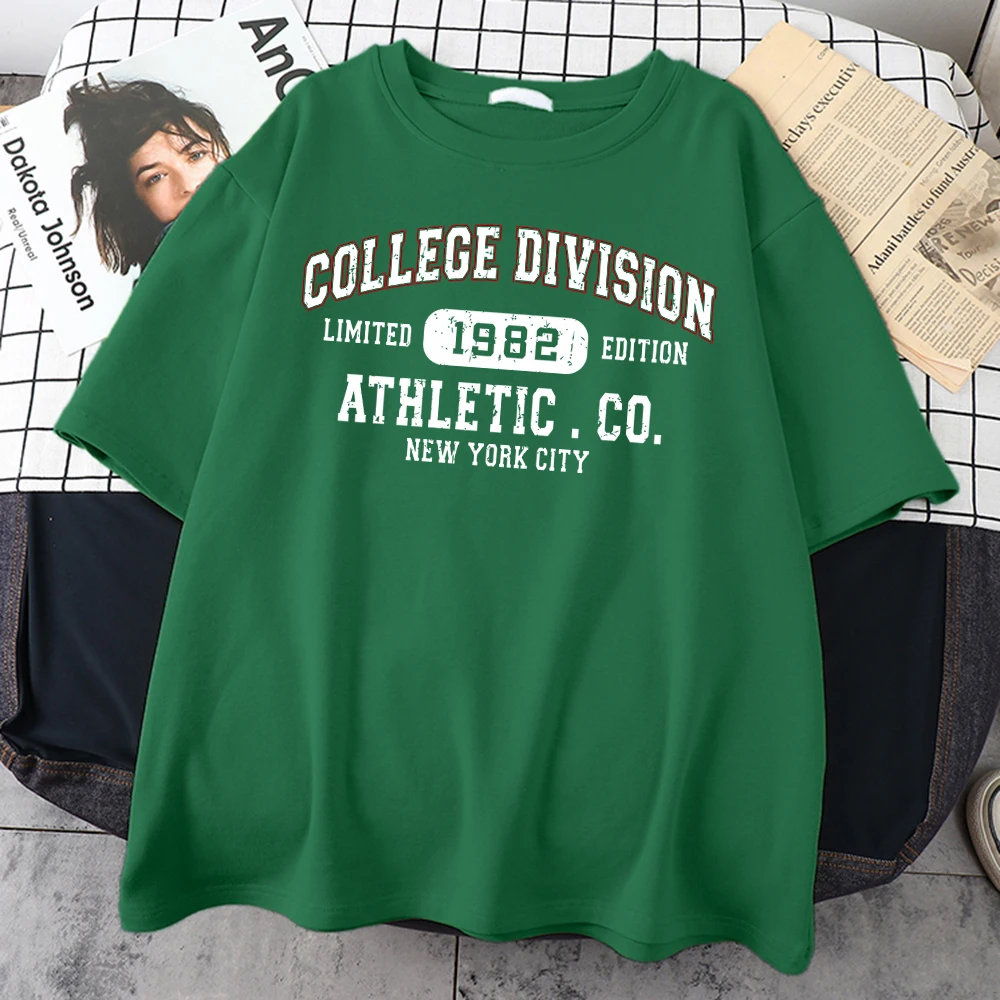 College Division 1982 Нью-Йорк Письмо Хлопковая футболка Дышащая футболка Хип-хоп Свободная одежда Harajuku Essential Мужская одежда